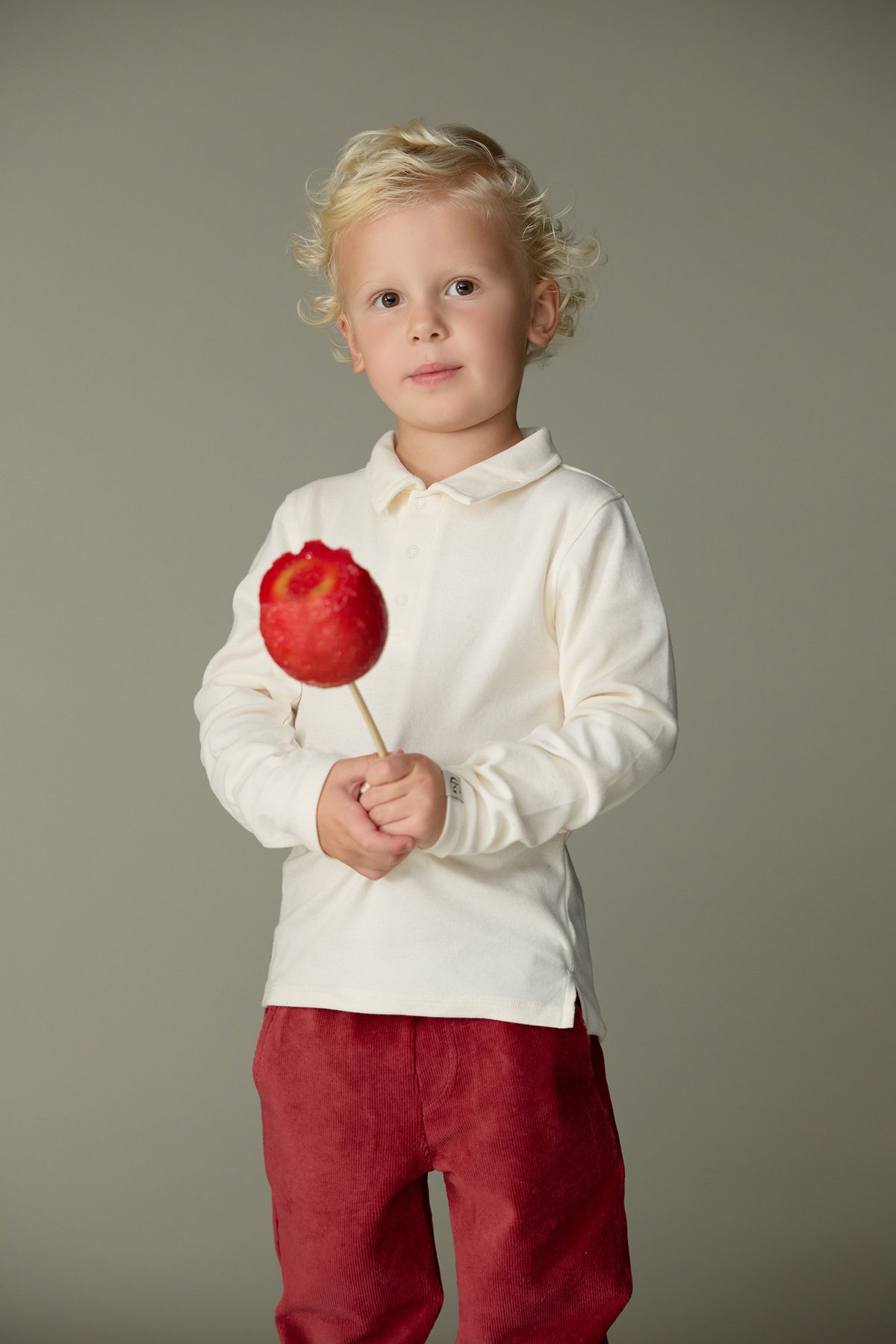 Gullkorn Sebastian Genser Varm Hvit