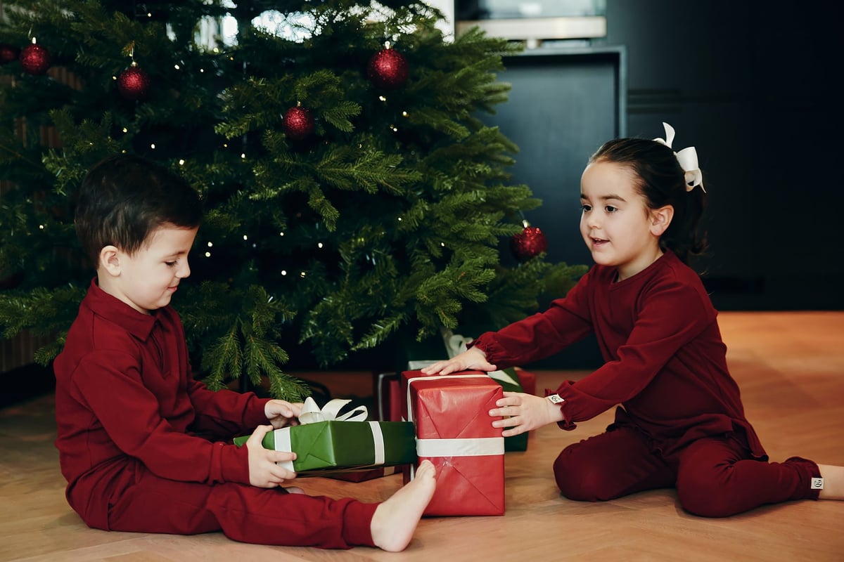 Gullkorn Eno Genser J Dyp Rød