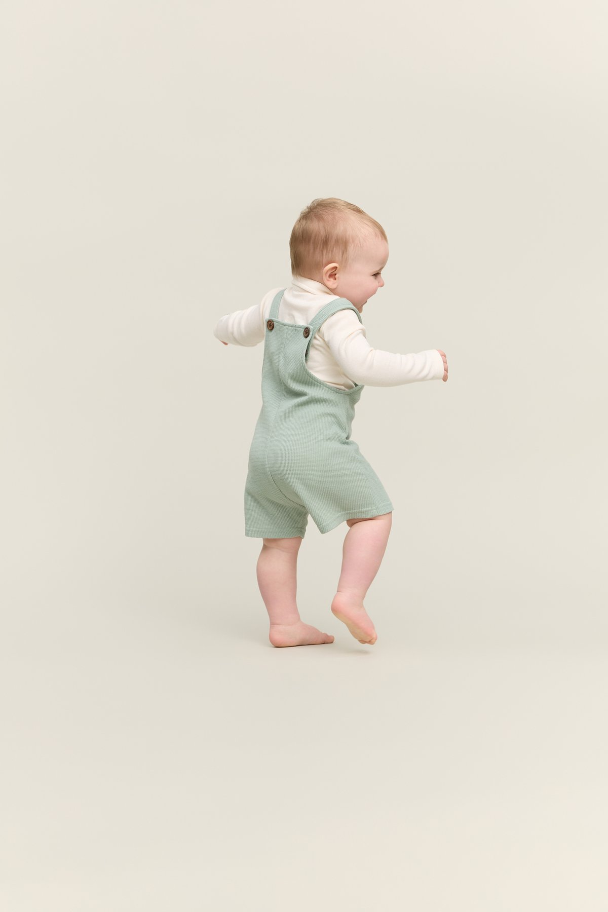 Gullkorn Basal Baby Shorts Grågrønn