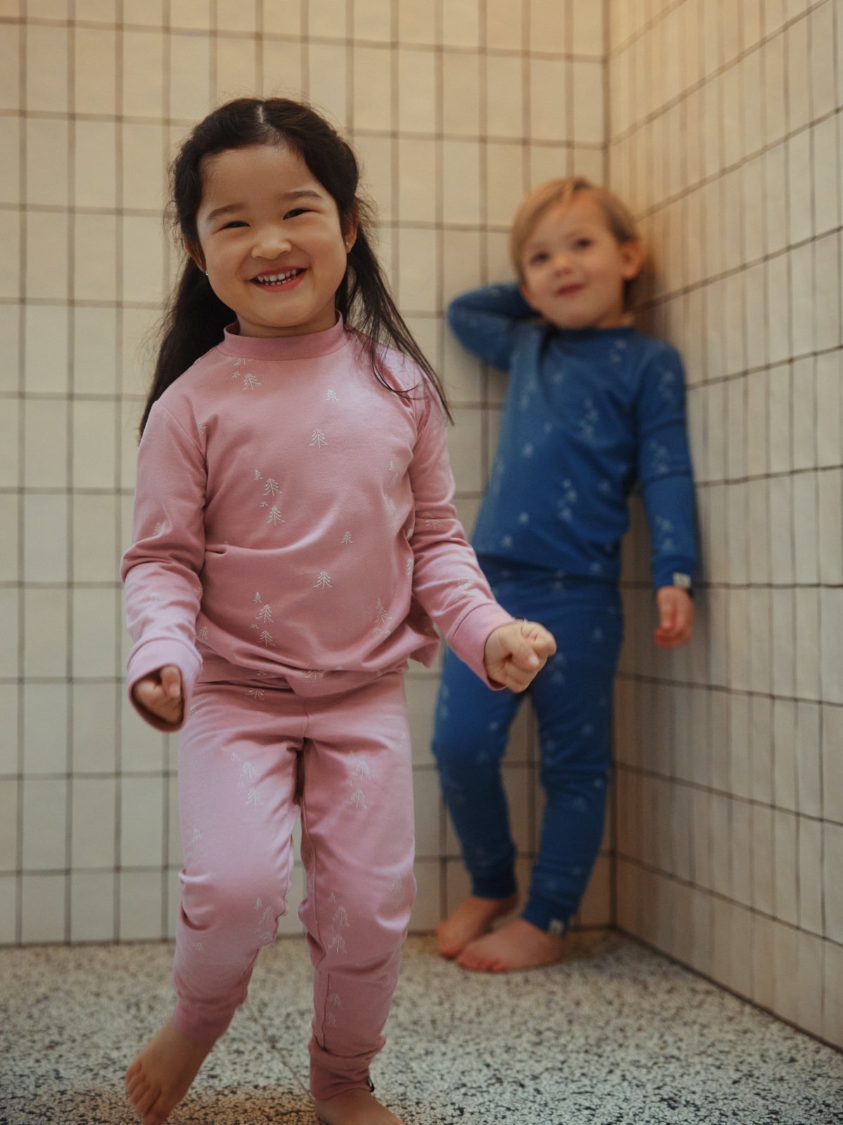 Gullkorn Pegma Pysjamas Tåkerosa